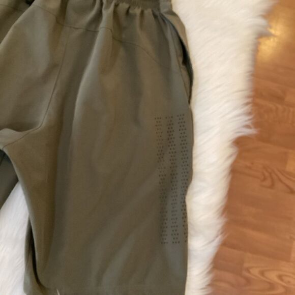 Adidas training shorts Men’s elastic drawstring waist S - Picture 14 of 14